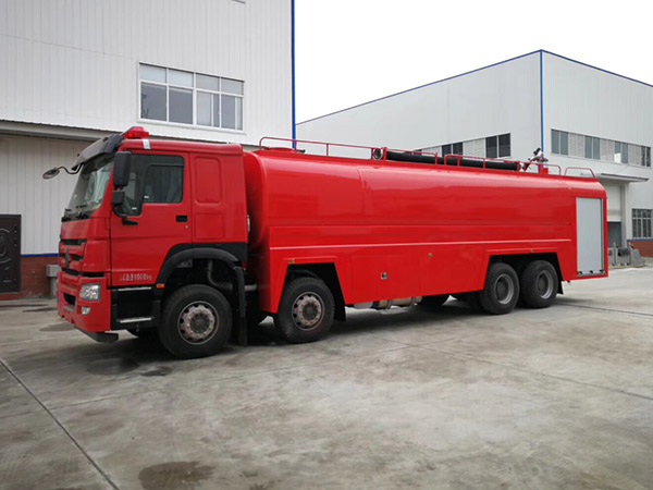 重汽21噸消防灑水車(chē)